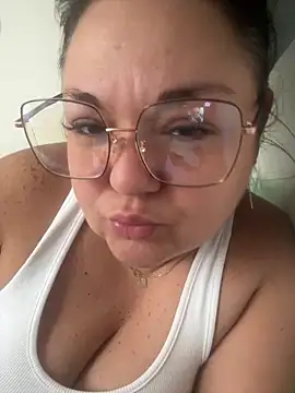 MikyVesela online show from 11-05-25, 08:14