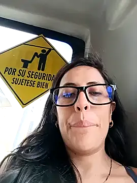 Snapshot of Lena-32 chatting on 12-18-24, 06:57 Lena-32 online show from 12-18-24, 06:57