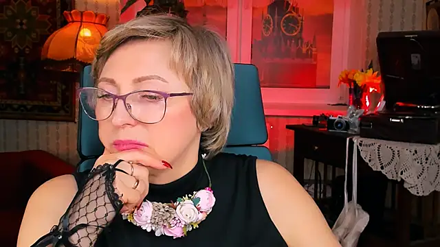 sugar vivien online show from 03-05-25, 07:06