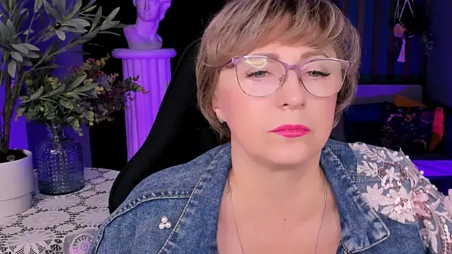 sugar vivien online show from 10-15-25, 01:33