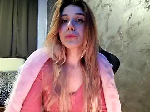 Snapshot of LeylaRosse chatting on 03-07-25, 09:51 LeylaRosse online show from 03-07-25, 09:51