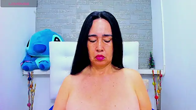 HorniestMilf online show from 11-12-25, 09:03