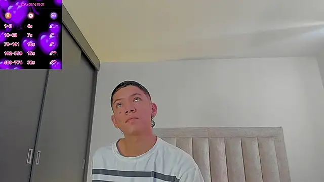 JulianRose 1 online show from 10-09-25, 01:31