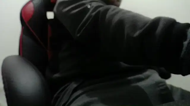 Snapshot of Dandi19 chatting on 01-06-25, 04:55 Dandi19 online show from 01-06-25, 04:55