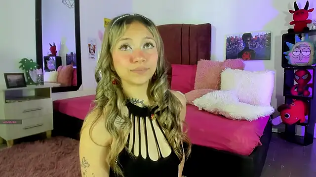 alisson zafiro  online show from 01-25-25, 09:04