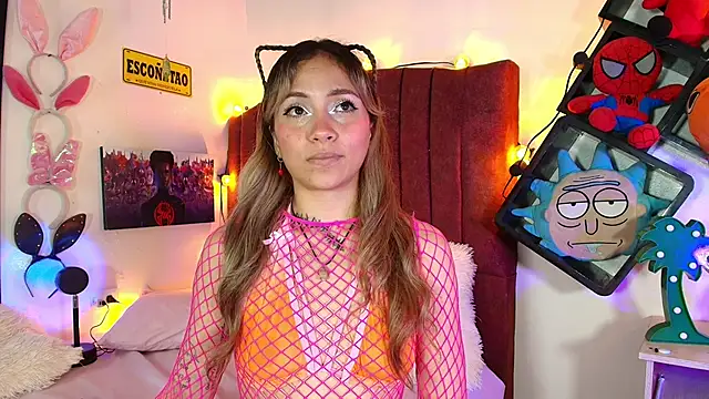 alisson zafiro  online show from 03-21-25, 06:16