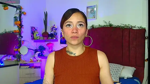 alisson zafiro  online show from 04-15-26, 03:46