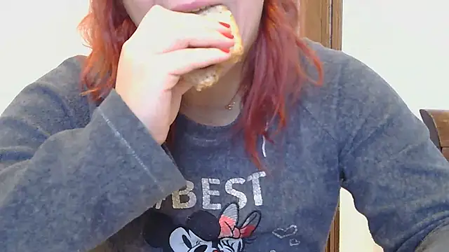 Snapshot of xxcatwomanxx chatting on 02-24-25, 12:05 xxcatwomanxx online show from 02-24-25, 12:05