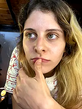 FlorBich online show from 11-21-25, 03:05