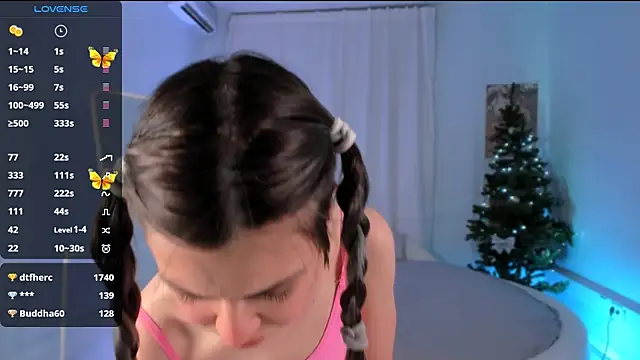 Lil Amelie online show from 12-14-24, 05:03