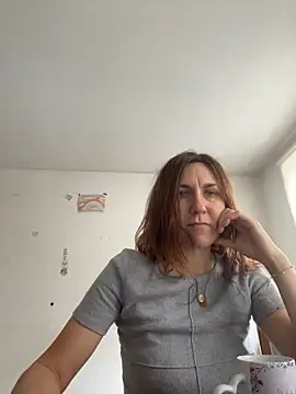 JasmineGlamour online show from 12-18-25, 12:22