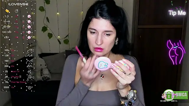 Alianna Solo Kisses online show from 02-05-25, 06:24