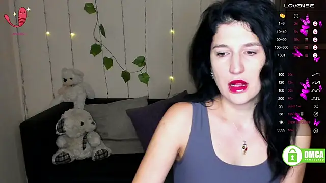 Alianna Solo Kisses online show from 02-12-25, 06:29