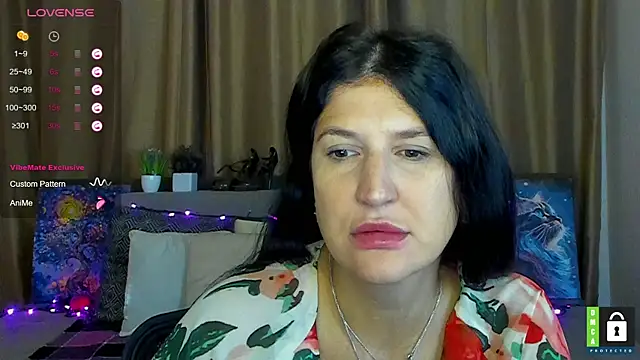 Alianna Solo Kisses online show from 10-17-25, 05:43