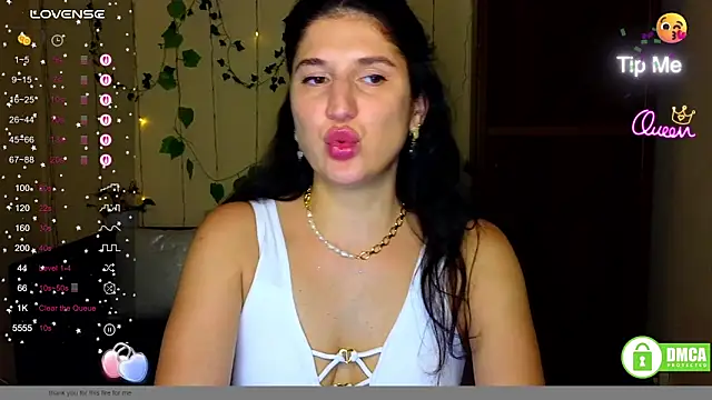 Snapshot of Alianna_Solo_Kisses chatting on 05-21-26, 11:28 Alianna Solo Kisses online show from 05-21-26, 11:28