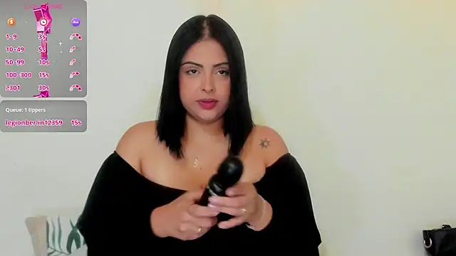 Snapshot of MelannyBell chatting on 01-10-25, 02:23 MelannyBell online show from 01-10-25, 02:23