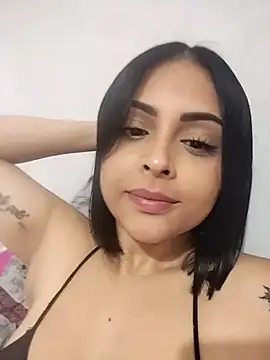 Snapshot of MelannyBell chatting on 10-04-25, 09:02 MelannyBell online show from 10-04-25, 09:02