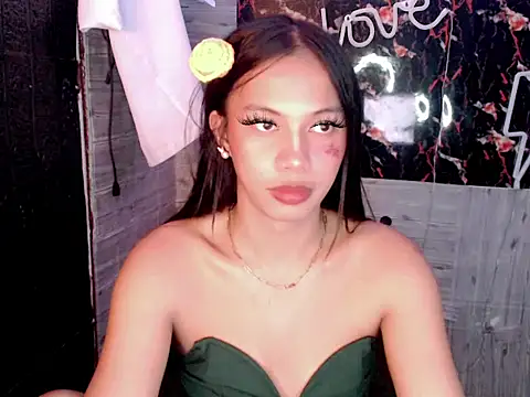 whiteladyboy online show from 10-23-25, 02:33