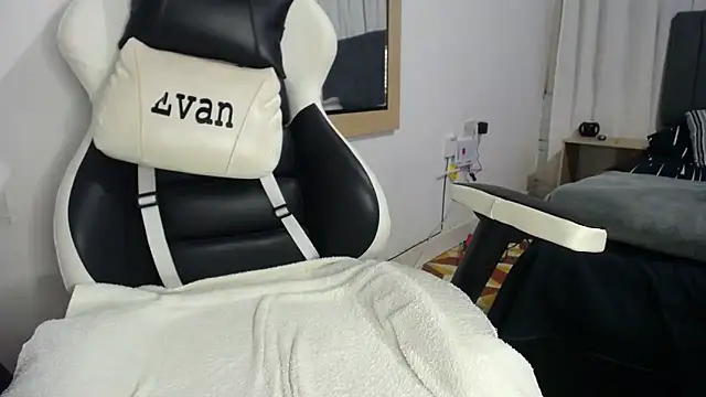 Valerioe online show from 02-18-25, 02:27