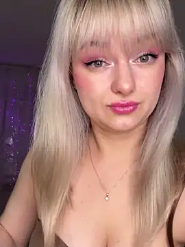 Blonde20 online show from 10-17-25, 07:38