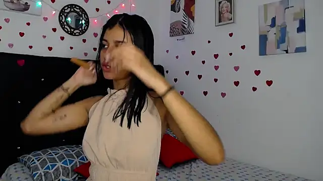 Snapshot of floweer_ chatting on 02-27-25, 06:31 floweer online show from 02-27-25, 06:31