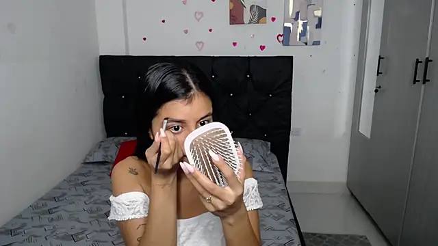 Snapshot of floweer_ chatting on 09-30-25, 07:57 floweer online show from 09-30-25, 07:57