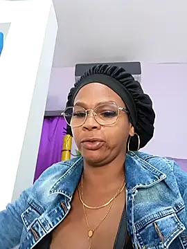 Melanie candy  online show from 03-18-25, 07:20