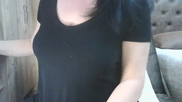 Hornymom42 online show from 01-19-26, 04:33