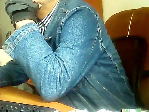 Snapshot of zormen355 chatting on 06-01-26, 08:27 zormen355 online show from 06-01-26, 08:27