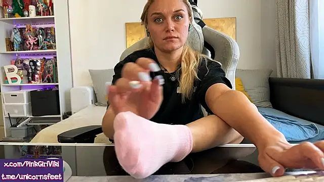 unicornsfeet online show from 09-13-25, 09:20