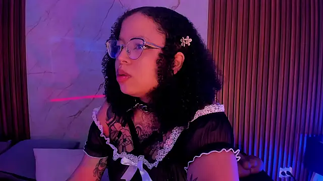 Emiilycollins online show from 10-26-25, 02:50