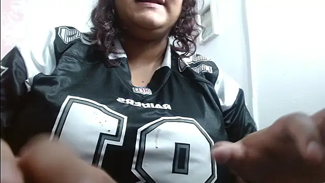 Alisteresa  online show from 04-19-26, 01:27