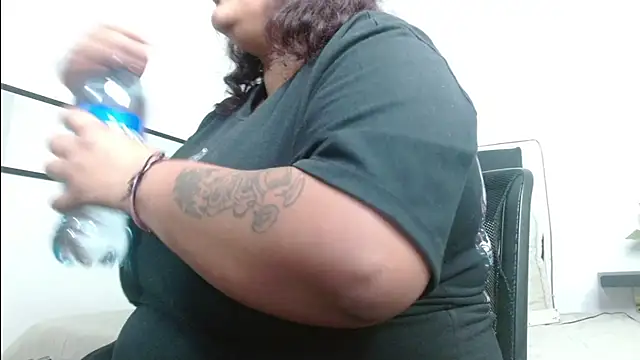 Alisteresa  online show from 04-21-26, 01:29