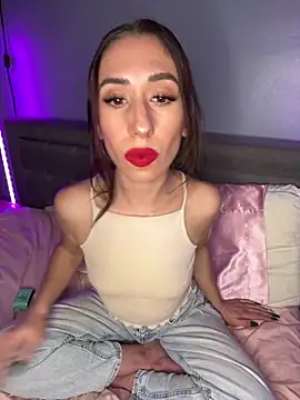 Snapshot of petitebarbiexxx chatting on 12-03-24, 03:41 petitebarbiexxx online show from 12-03-24, 03:41