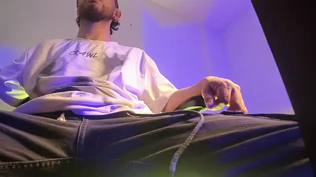 s sven03 online show from 11-29-25, 01:52