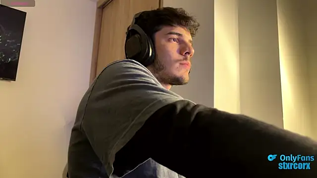 Snapshot of ilytheo chatting on 10-07-25, 05:26 ilytheo online show from 10-07-25, 05:26