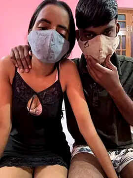 Snapshot of crezyfuck63 chatting on 11-28-25, 05:54 crezyfuck63 online show from 11-28-25, 05:54