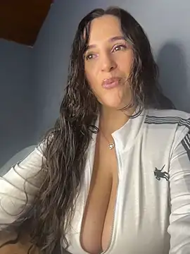 Taylortits online show from 08-05-26, 09:39