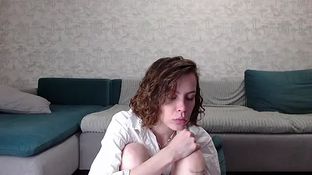 milly ross online show from 11-16-25, 01:39