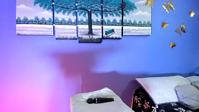 AdelleLennox cg online show from 02-08-25, 11:33