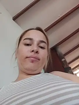 Snapshot of Amelia1_ chatting on 05-31-26, 04:58 Amelia1 online show from 05-31-26, 04:58