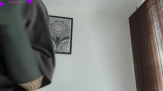 VeronicaTonu online show from 04-02-26, 02:47