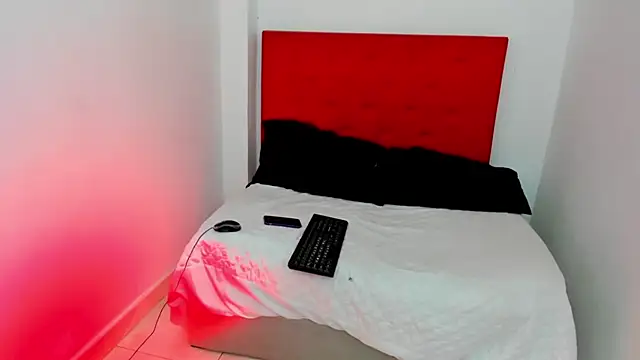 Snapshot of brenda_sofia2 chatting on 11-15-25, 02:35 brenda sofia2 online show from 11-15-25, 02:35