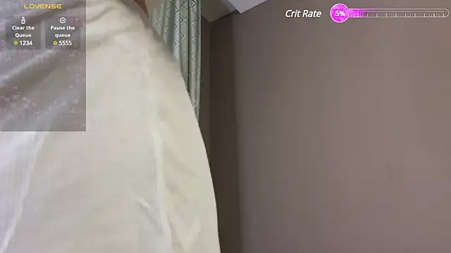 Snapshot of yumimia chatting on 12-18-24, 02:17 yumimia online show from 12-18-24, 02:17