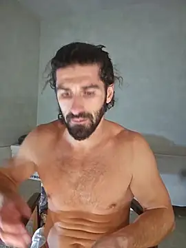 Snapshot of Mariusvidican chatting on 10-22-25, 06:18 Mariusvidican online show from 10-22-25, 06:18