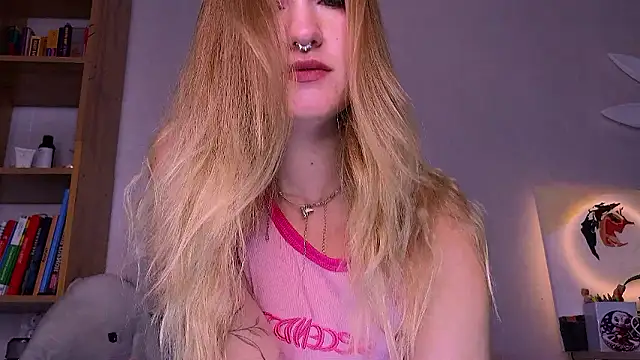 Amelia naughtyGirl online show from 12-05-24, 01:14