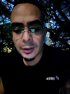 Snapshot of FeloBad chatting on 05-24-26, 11:32 FeloBad online show from 05-24-26, 11:32