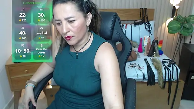 luciana ballesteros  online show from 11-15-25, 12:23