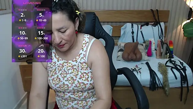 luciana ballesteros  online show from 11-20-25, 12:27