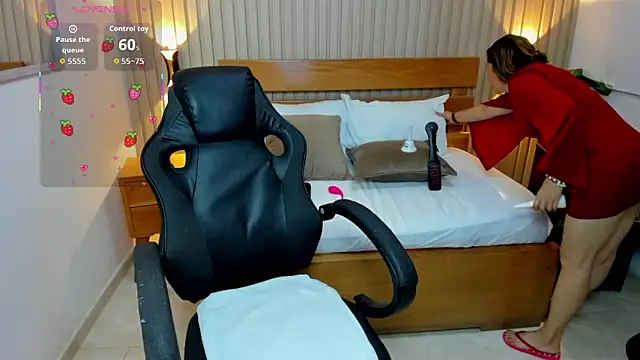 luciana ballesteros  online show from 04-10-26, 12:32